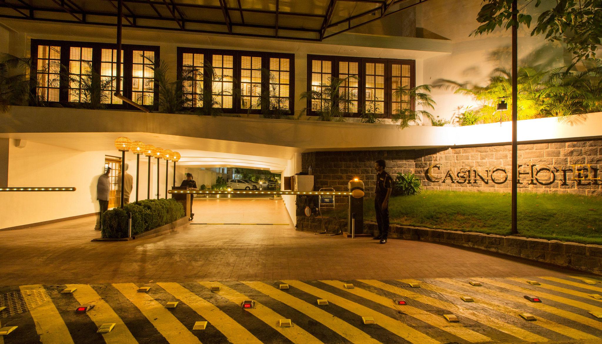 Casino Hotel - Cgh Earth, Cochin Kochi Luaran gambar